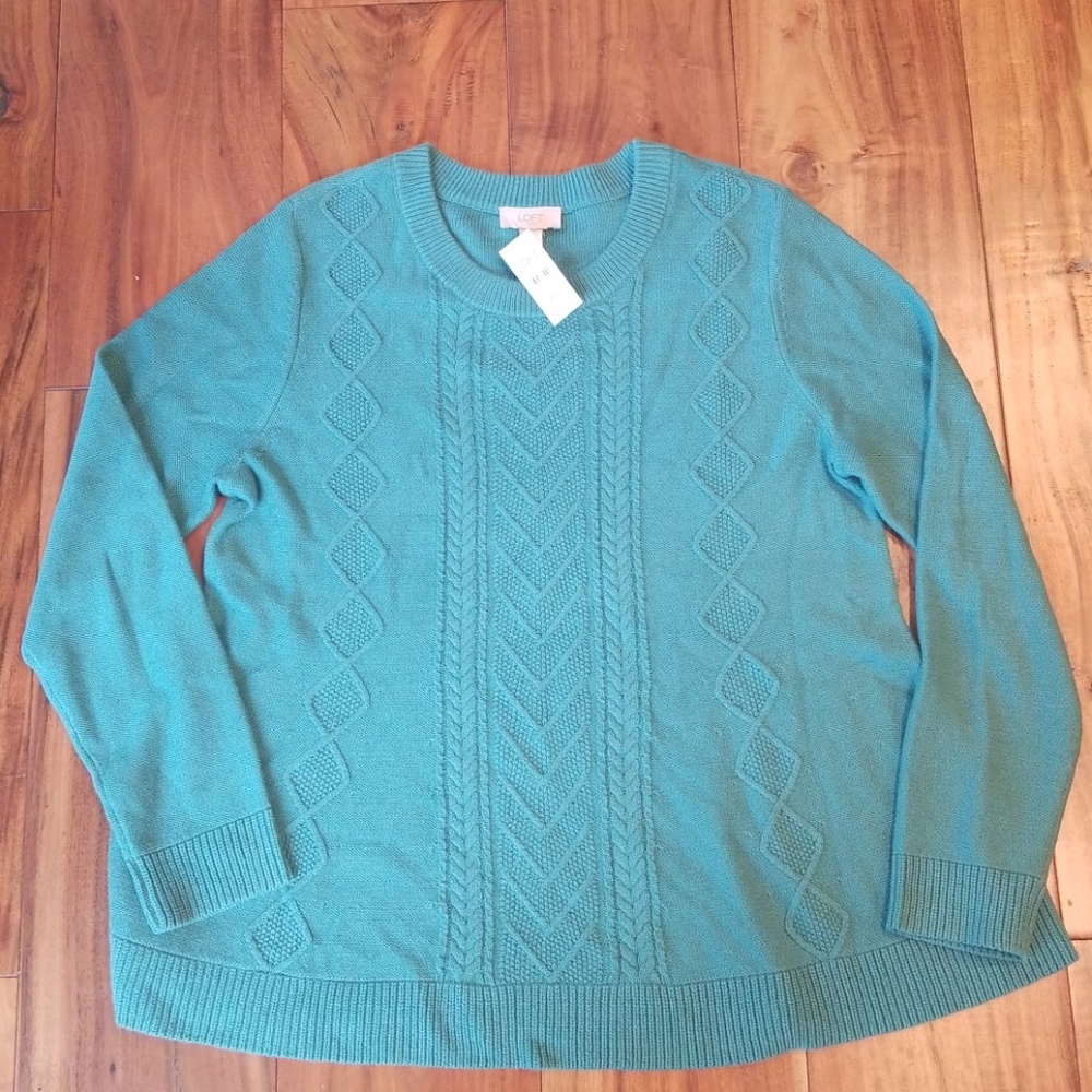 NWOT LOFT cable knit sweater
